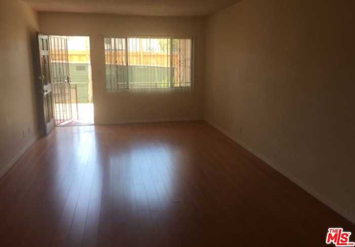 photo 2: 838 S Gramercy Place Unit 7, Los Angeles CA 90005