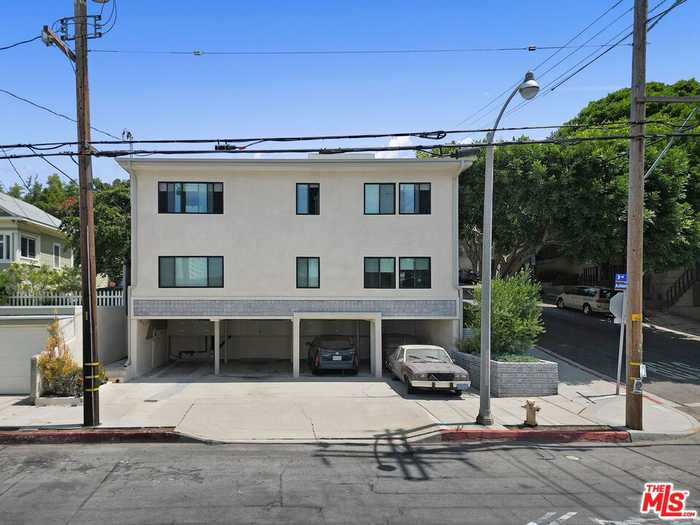 photo 2: 301 Ashland Avenue, Santa Monica CA 90405