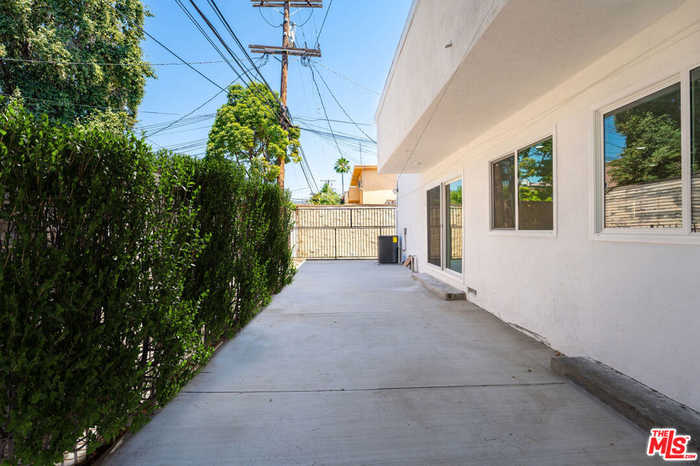 photo 39: 733 N Hayworth Avenue, Los Angeles CA 90046