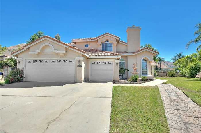 photo 1: 28832 Harwick Drive, Highland CA 92346