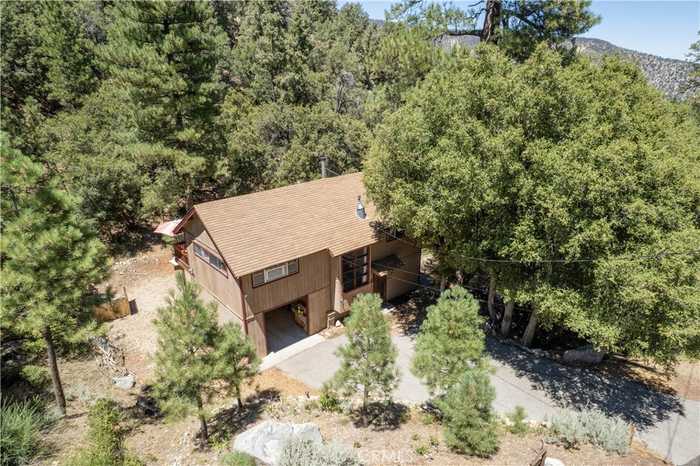 photo 2: 1400 Zermatt Drive, Pine Mountain Club CA 93222