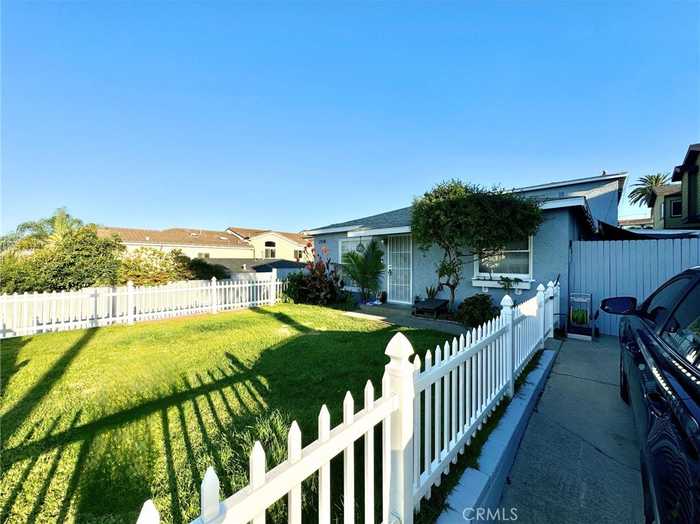 photo 2: 2518 Gates Avenue, Redondo Beach CA 90278