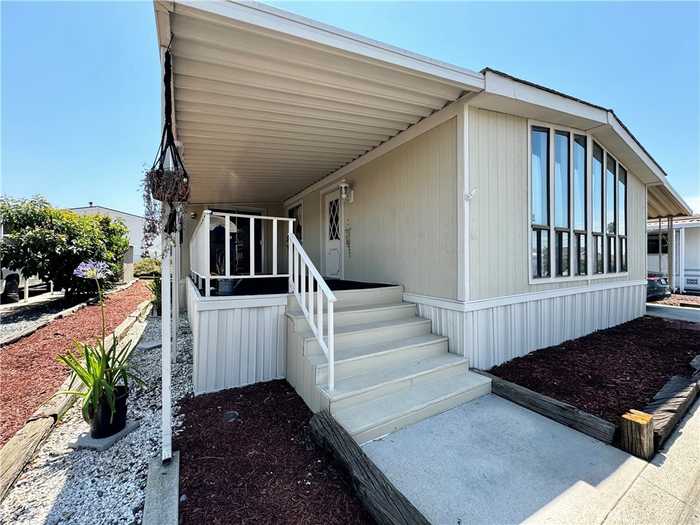 photo 2: 307 S Smith Avenue Unit 64, Corona CA 92882