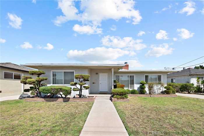 photo 1: 14626 S Catalina Avenue, Gardena CA 90247