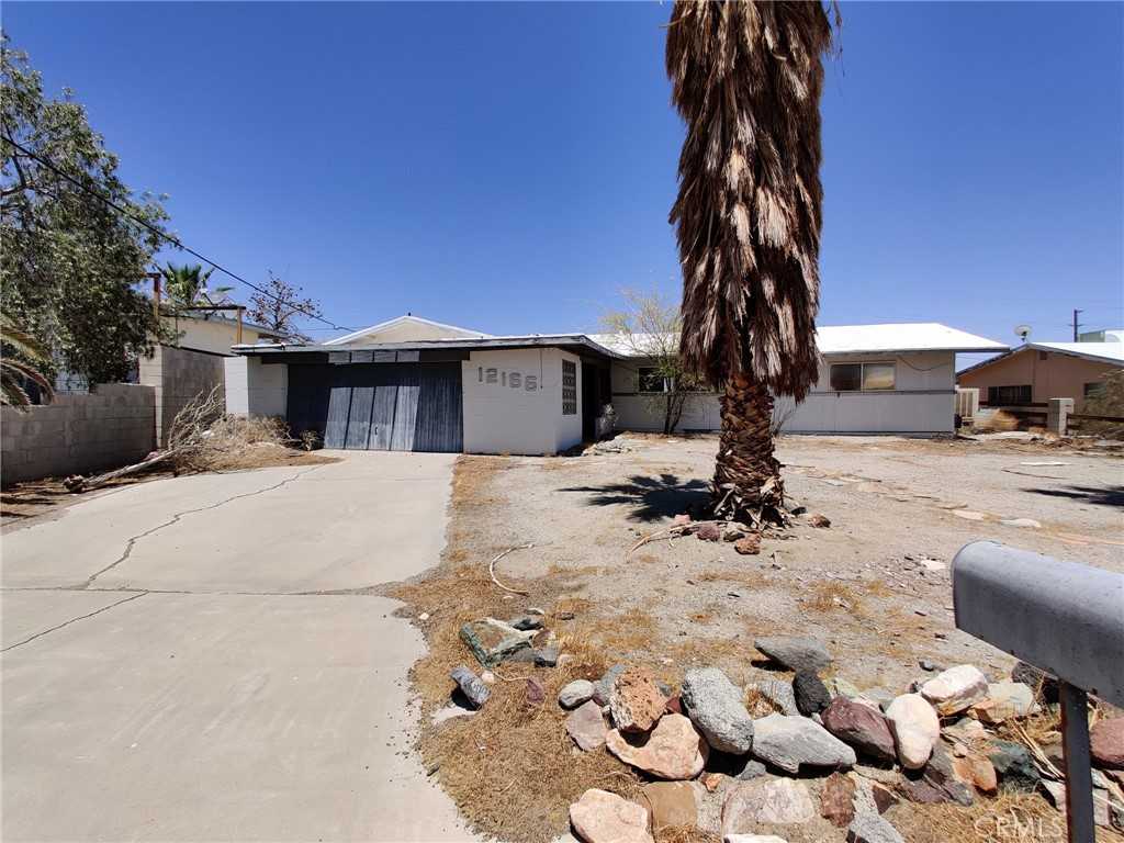 photo 1: 12166 Lakeview Drive, Trona CA 93562