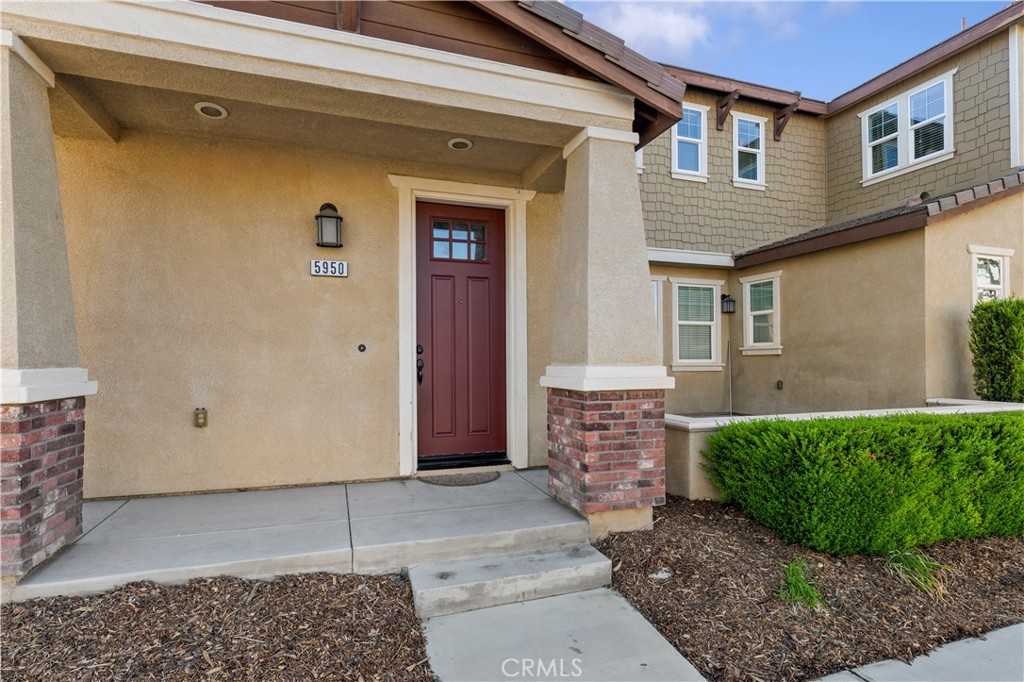 photo 2: 5950 Silveira Street, Corona CA 92880