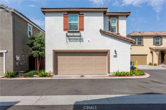 photo 2: 4255 Vermilion Court, Riverside CA 92505