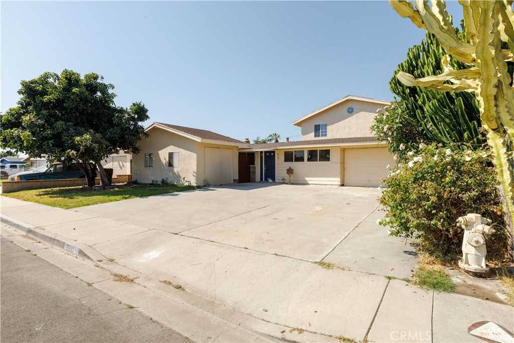 photo 2: 9581 Canton Avenue, Anaheim CA 92804