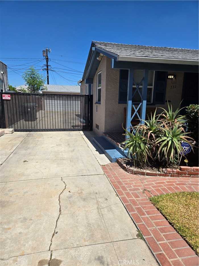 photo 2: 731 W 110th Street, Los Angeles CA 90044