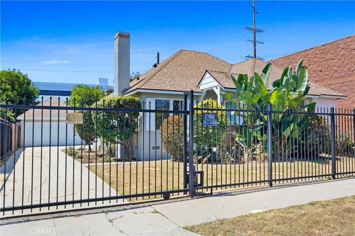 photo 1: 8970 Kramerwood Place, Los Angeles CA 90034