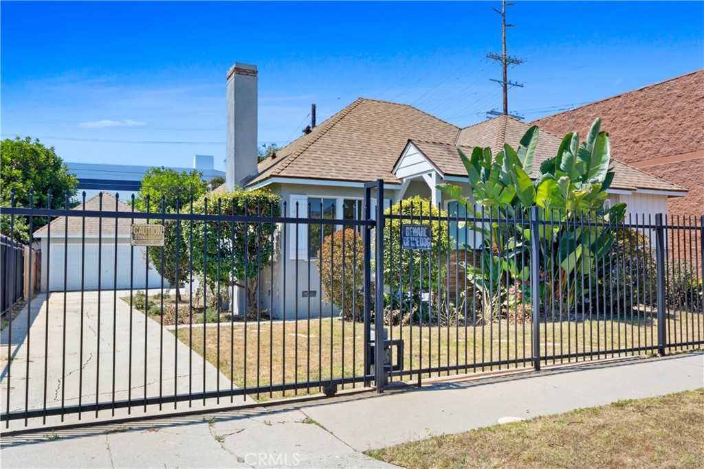 photo 2: 8970 Kramerwood Place, Los Angeles CA 90034