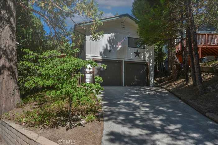 photo 1: 611 Rose Lane, Twin Peaks CA 92391