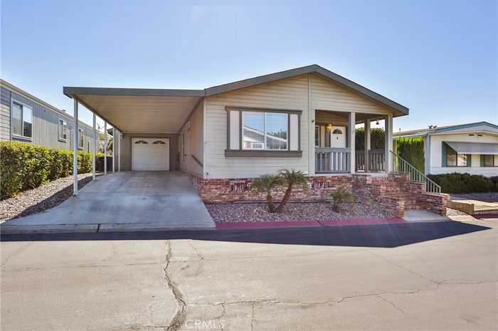 photo 2: 3850 Atlantic Avenue Unit 37, Highland CA 92346