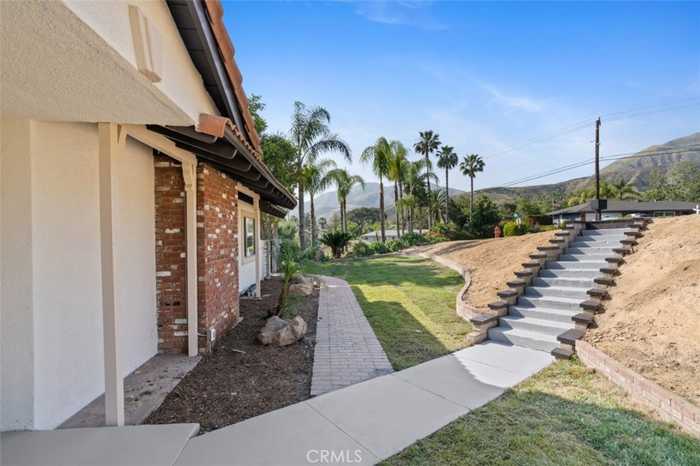 photo 2: 28653 Terrace Drive, Highland CA 92346