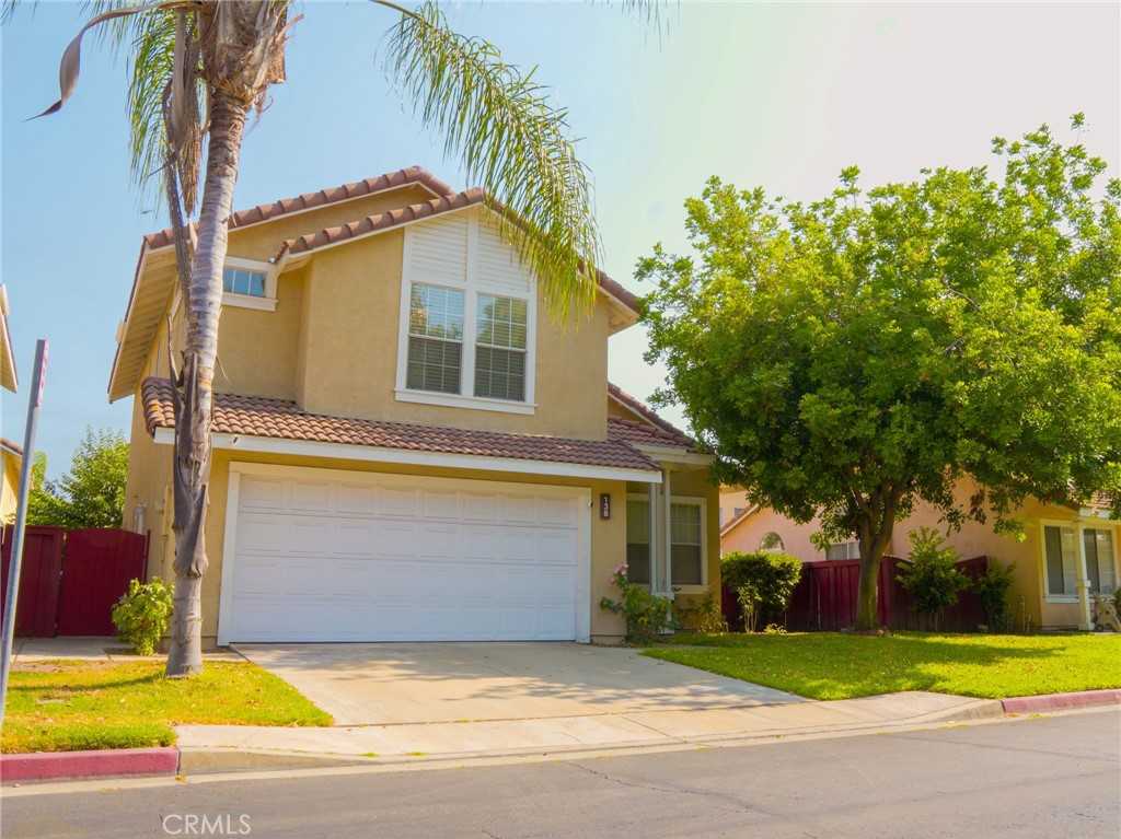 photo 2: 138 Greenhedge Lane, Pomona CA 91766