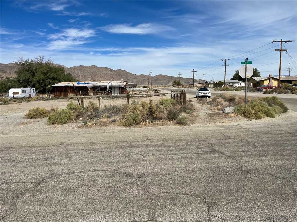 photo 3: 12546 F Street, Trona CA 93562