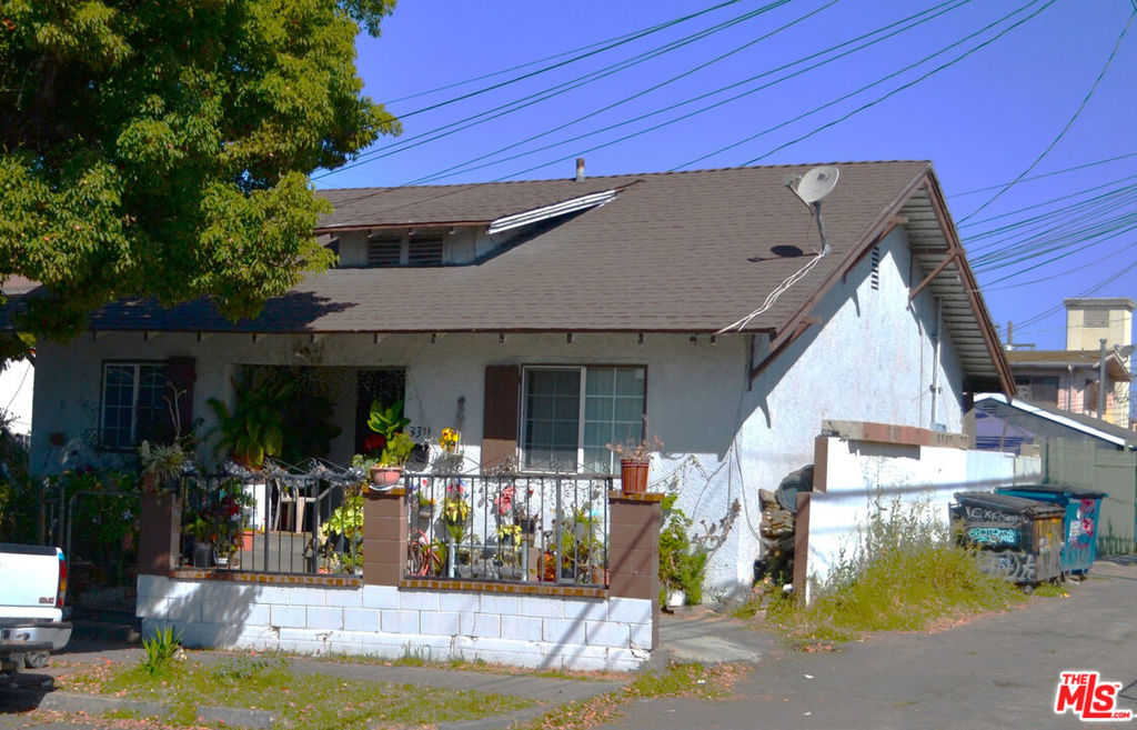 photo 2: 3303 Thorpe Avenue, Los Angeles CA 90065