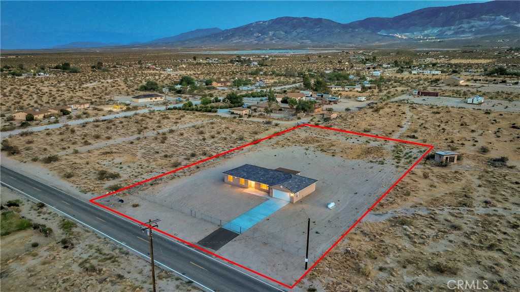 photo 3: 36135 Sutter Street, Lucerne Valley CA 92356