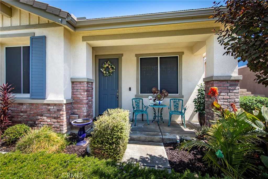 photo 3: 3758 American Elm Road, San Bernardino CA 92407