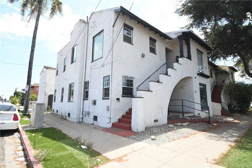 photo 3: 1250 W 83rd Street, Los Angeles CA 90044