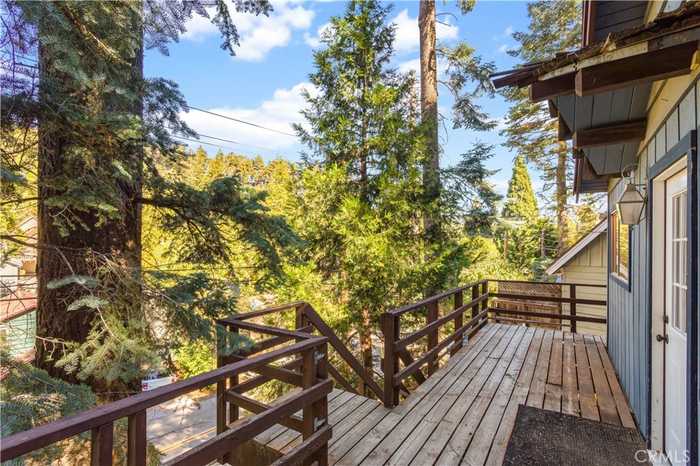 photo 2: 887 Arrowhead Villa Road, Lake Arrowhead CA 92352