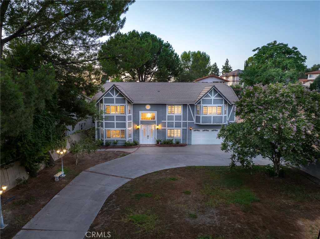 photo 3: 21221 Mulholland Drive, Woodland Hills CA 91364