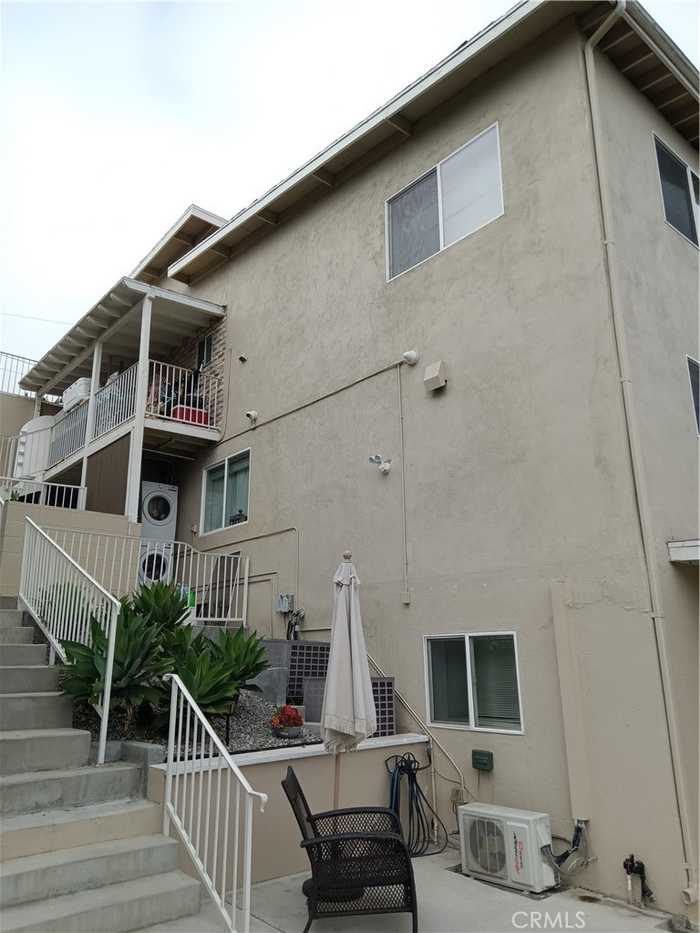 photo 2: 3873 Dwiggins Street, City Terrace CA 90063