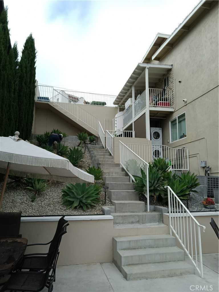 photo 3: 3873 Dwiggins Street, City Terrace CA 90063