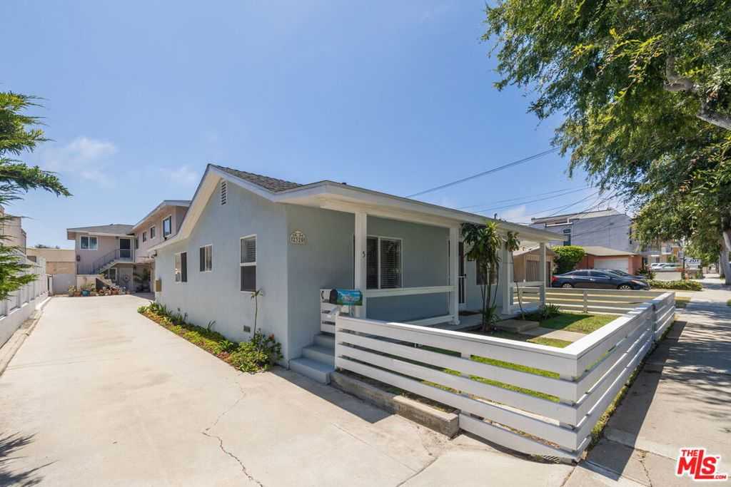 photo 1: 2320 Grant Avenue, Redondo Beach CA 90278