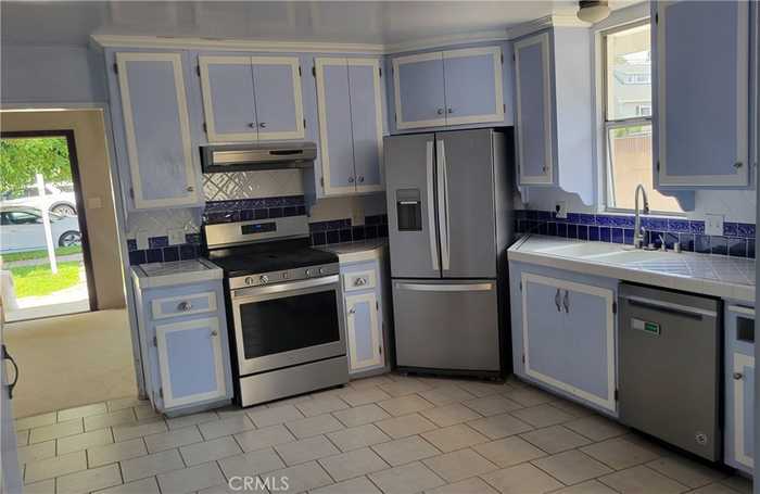 photo 2: 403 N Gertruda Avenue, Redondo Beach CA 90277