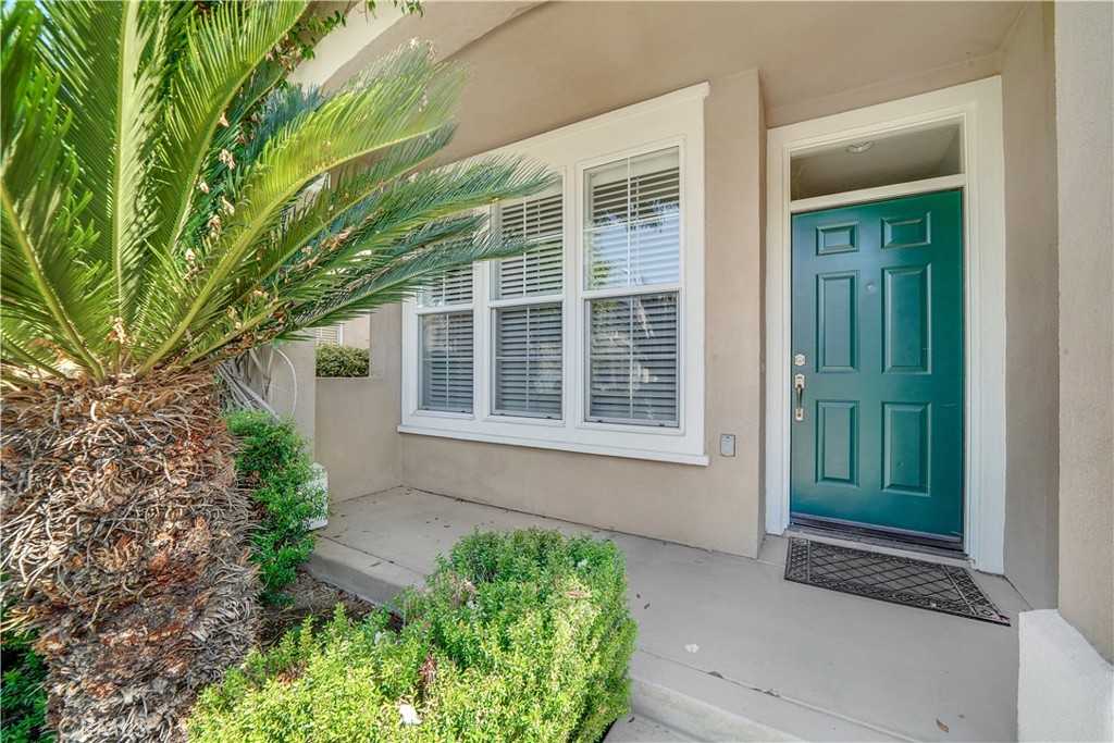 photo 2: 89 Montrose, Irvine CA 92620