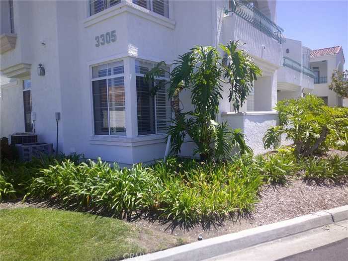 photo 1: 3305 Genoa Way Unit 90, Oceanside CA 92056