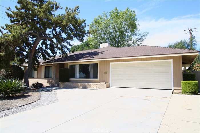 photo 2: 1097 Syracuse Drive, Claremont CA 91711