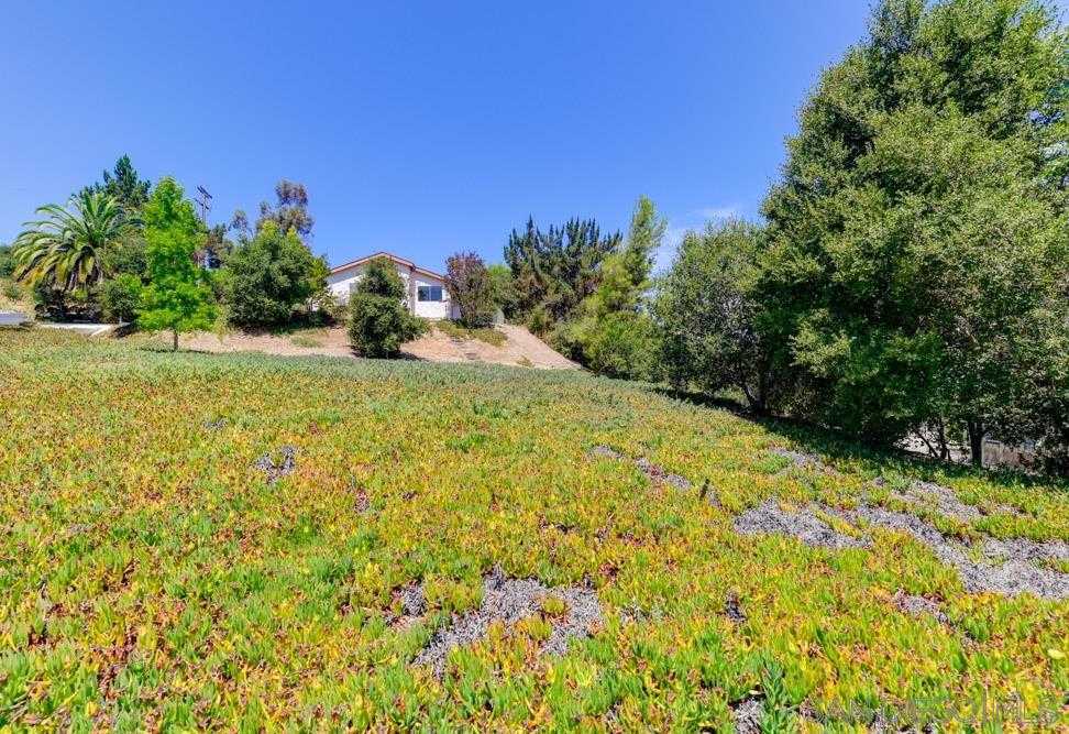 photo 3: 12302 Old Stone Road, Poway CA 92064