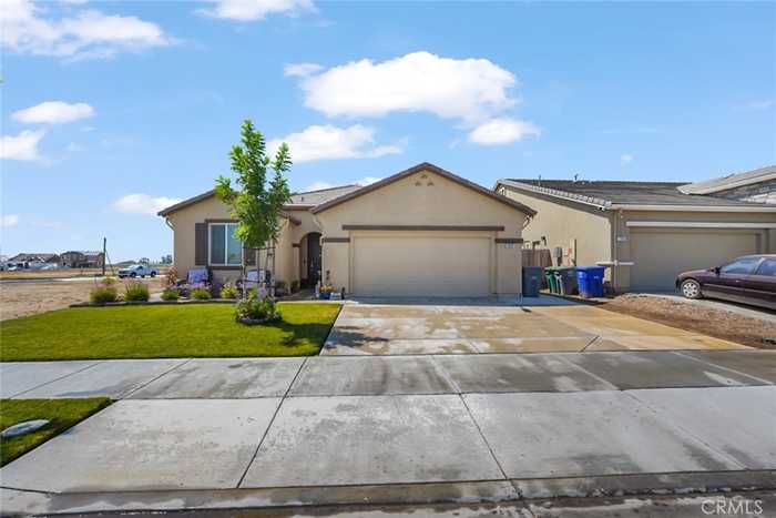 photo 1: 1697 Dolomite Drive, Los Banos CA 93635