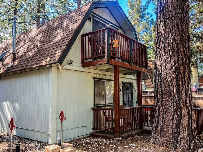 photo 2: 370 Victoria Lane, Sugarloaf CA 92386