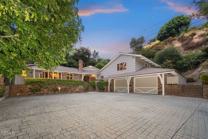 photo 1: 3985 Hampstead Road, La Canada Flintridge CA 91011