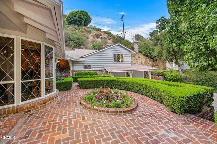 photo 2: 3985 Hampstead Road, La Canada Flintridge CA 91011