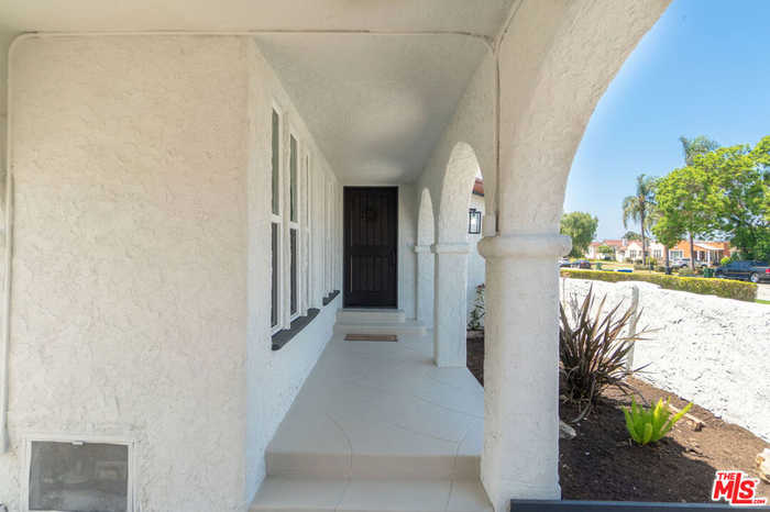 photo 2: 1822 W 76th Street, Los Angeles CA 90047