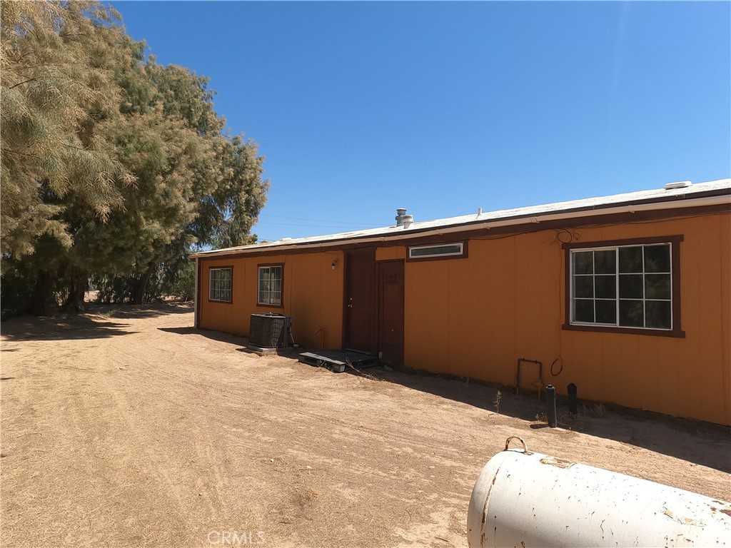 photo 2: 5622 Hanemo Drive, Big River CA 92242