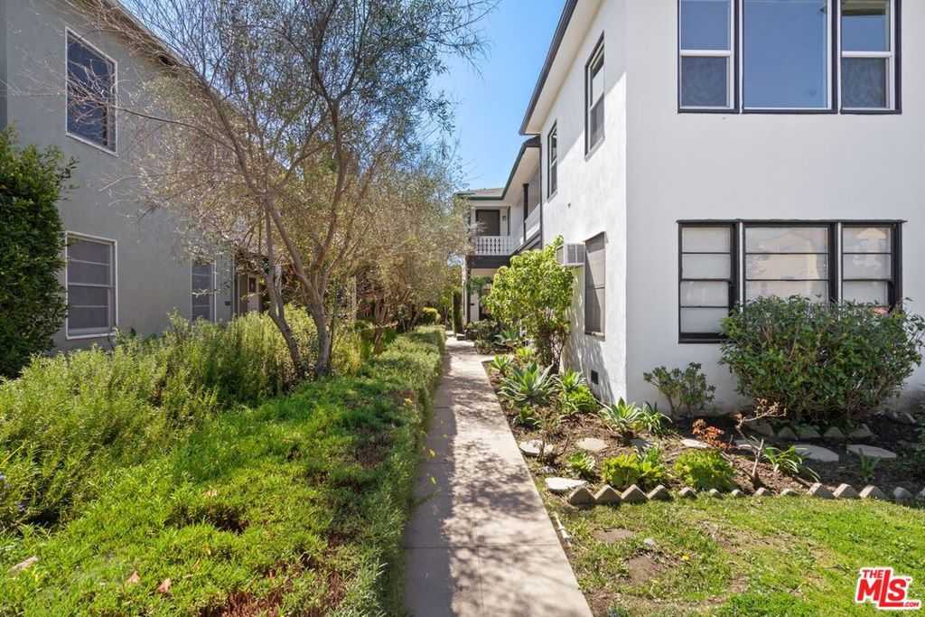 photo 1: 4526 St Elmo Drive, Los Angeles CA 90019