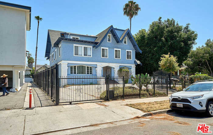 photo 2: 1414 S Wilton Place, Los Angeles CA 90019