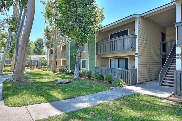 photo 2: 3535 Banbury Drive Unit 14, Riverside CA 92505