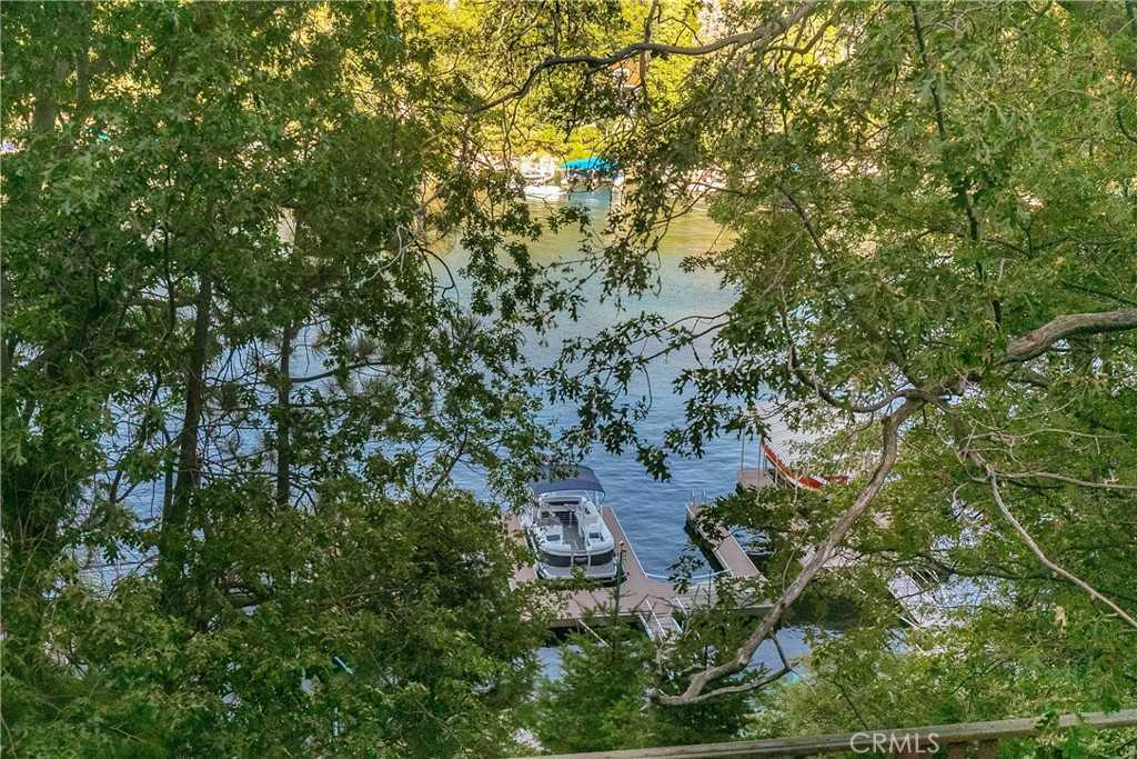 photo 3: 28946 Palisades Drive, Lake Arrowhead CA 92352