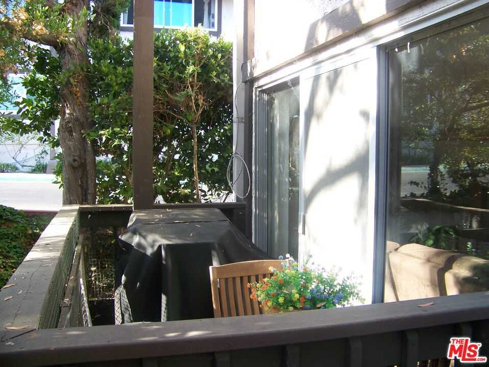 photo 2: 358 S Miraleste Drive Unit 333, San Pedro CA 90732