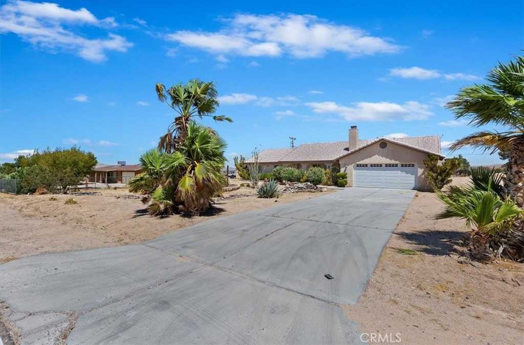 photo 2: 32629 Sylvan Avenue, Barstow CA 92311