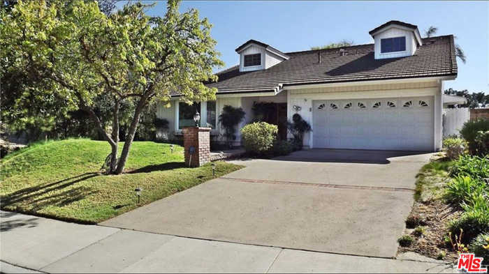 photo 2: 26902 Calamine Drive, Calabasas CA 91301