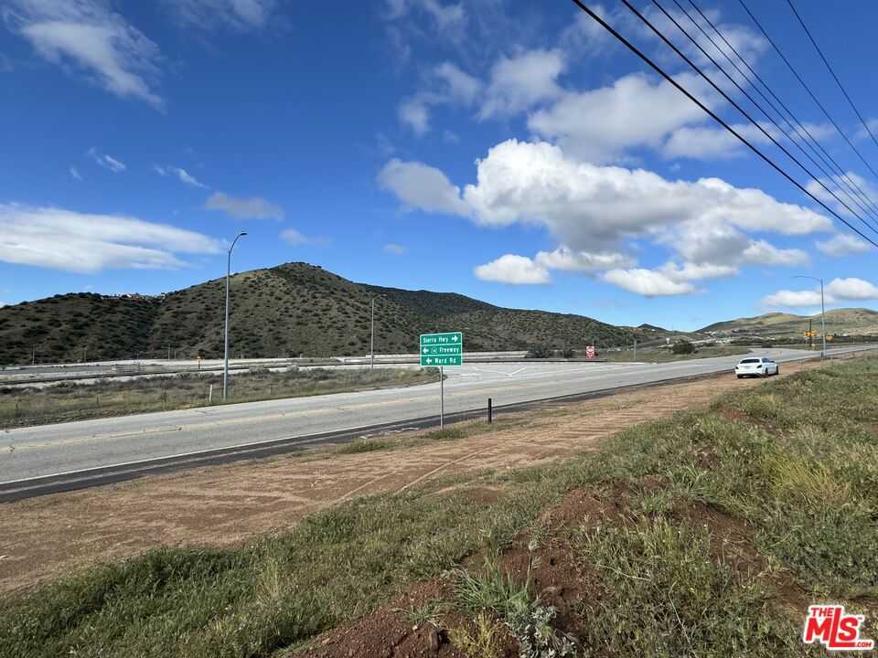 photo 3: Vac Sierra Highway, Acton CA 93510