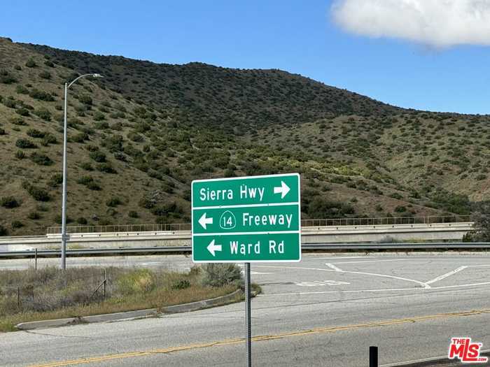 photo 4: Vac Sierra Highway, Acton CA 93510