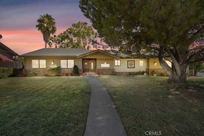 photo 1: 495 Sandalwood Drive, Calimesa CA 92320